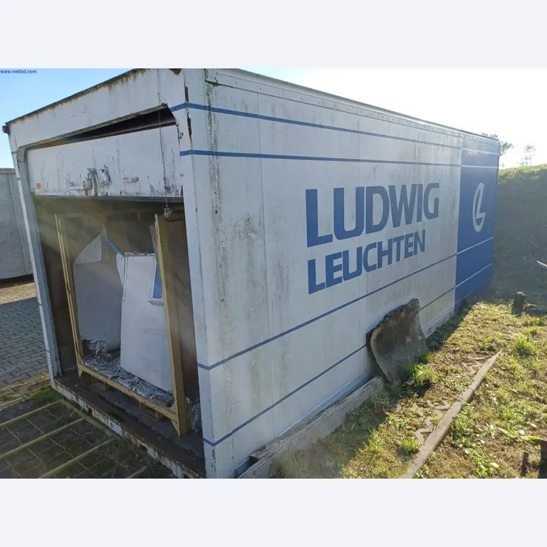 Machines of a lighting manufacturer for metalworking with accessories, continuous painting system, high-bay racking, industrial trucks, vehicles, IT and office equipment-4