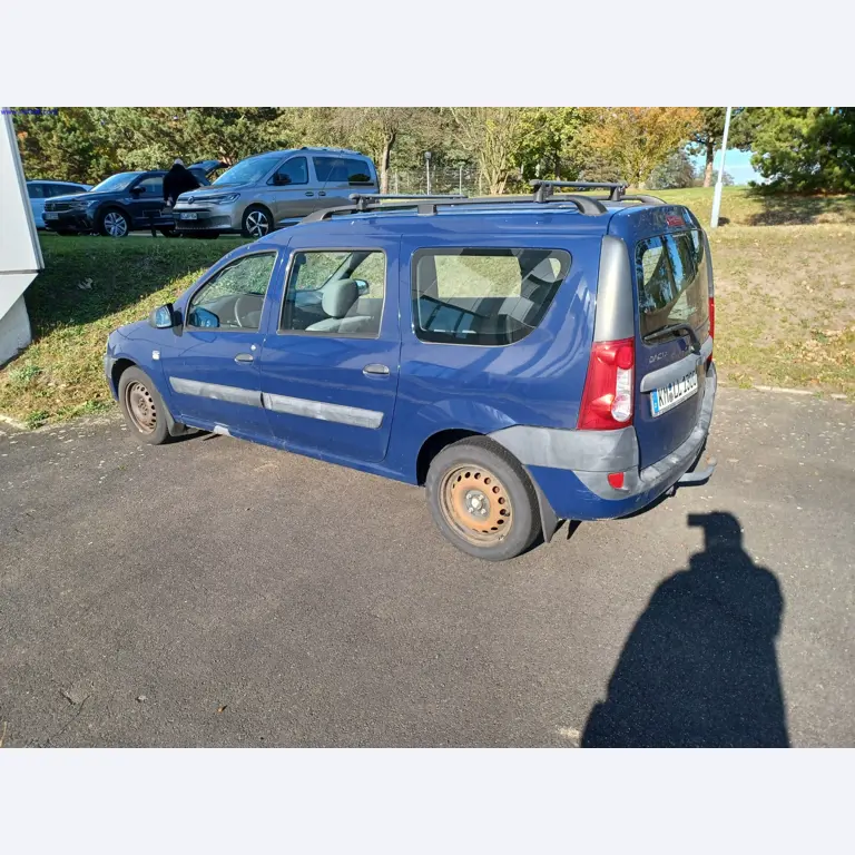 Machines of a lighting manufacturer for metalworking with accessories, continuous painting system, high-bay racking, industrial trucks, vehicles, IT and office equipment-2