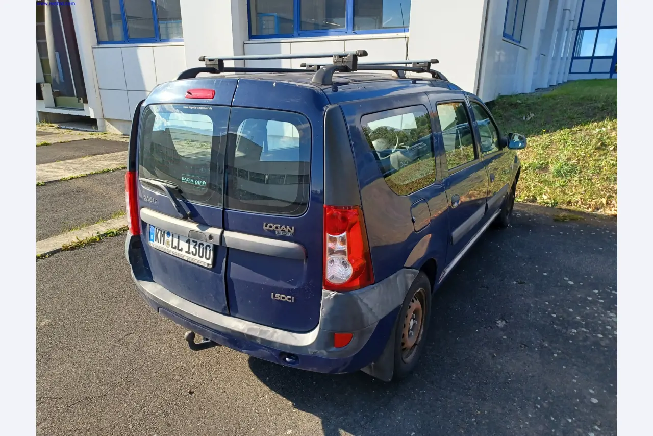 Machines of a lighting manufacturer for metalworking with accessories, continuous painting system, high-bay racking, industrial trucks, vehicles, IT and office equipment-3