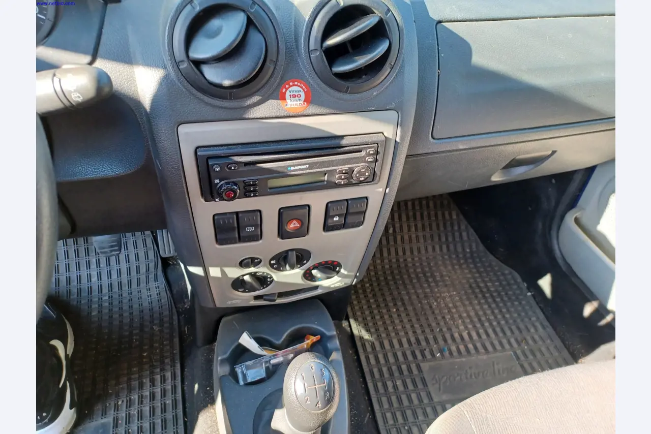 Machines of a lighting manufacturer for metalworking with accessories, continuous painting system, high-bay racking, industrial trucks, vehicles, IT and office equipment-6