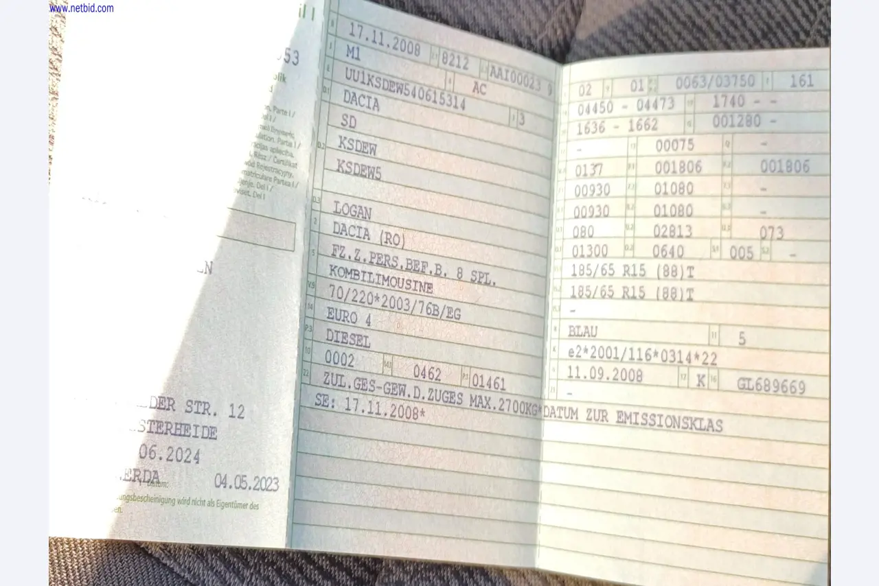 Machines of a lighting manufacturer for metalworking with accessories, continuous painting system, high-bay racking, industrial trucks, vehicles, IT and office equipment-8