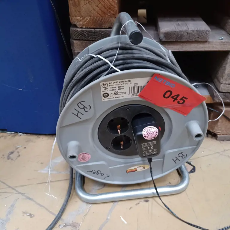 Cable reel