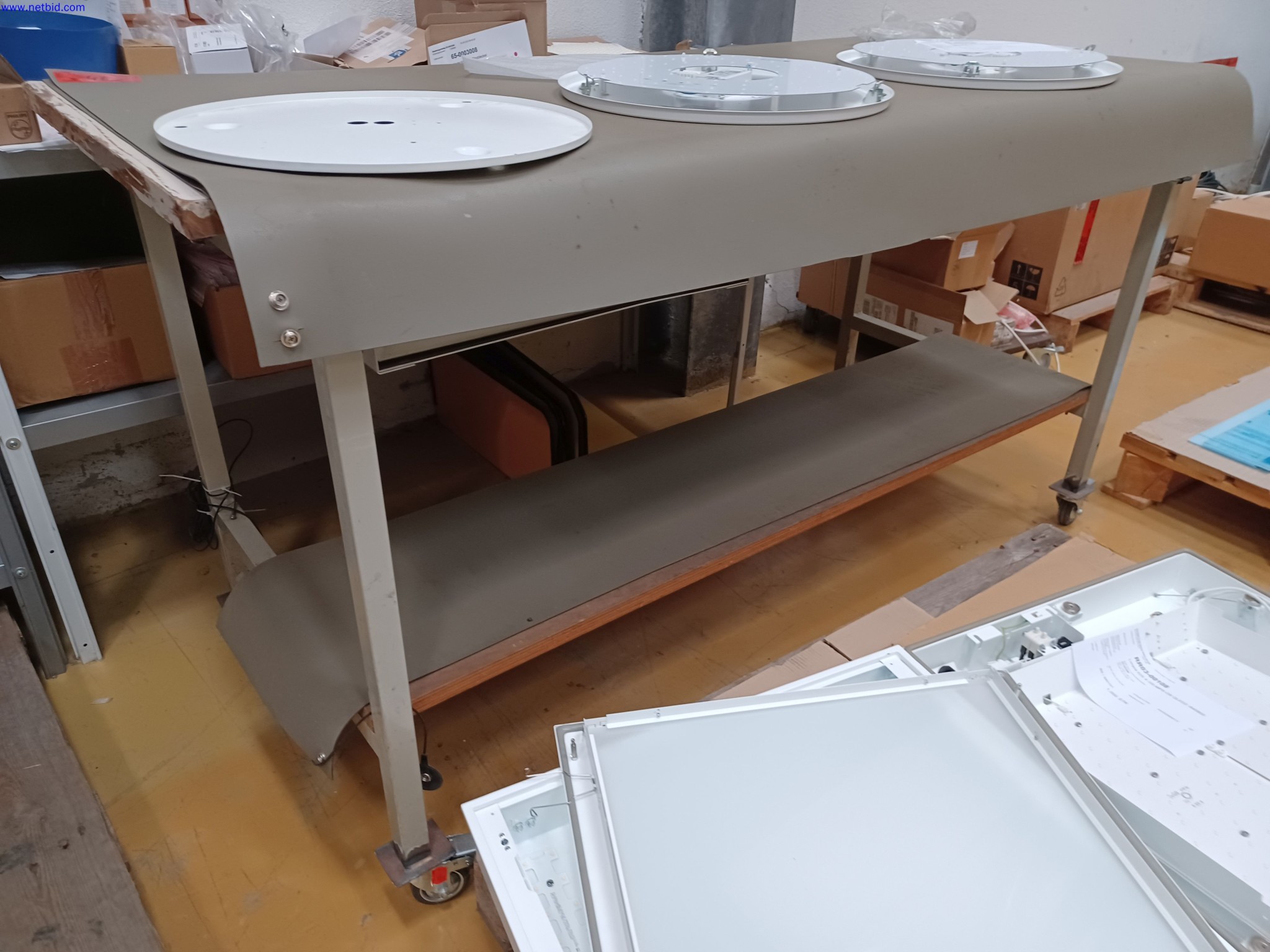 Machines of a lighting manufacturer for metalworking with accessories, continuous painting system, high-bay racking, industrial trucks, vehicles, IT and office equipment-5