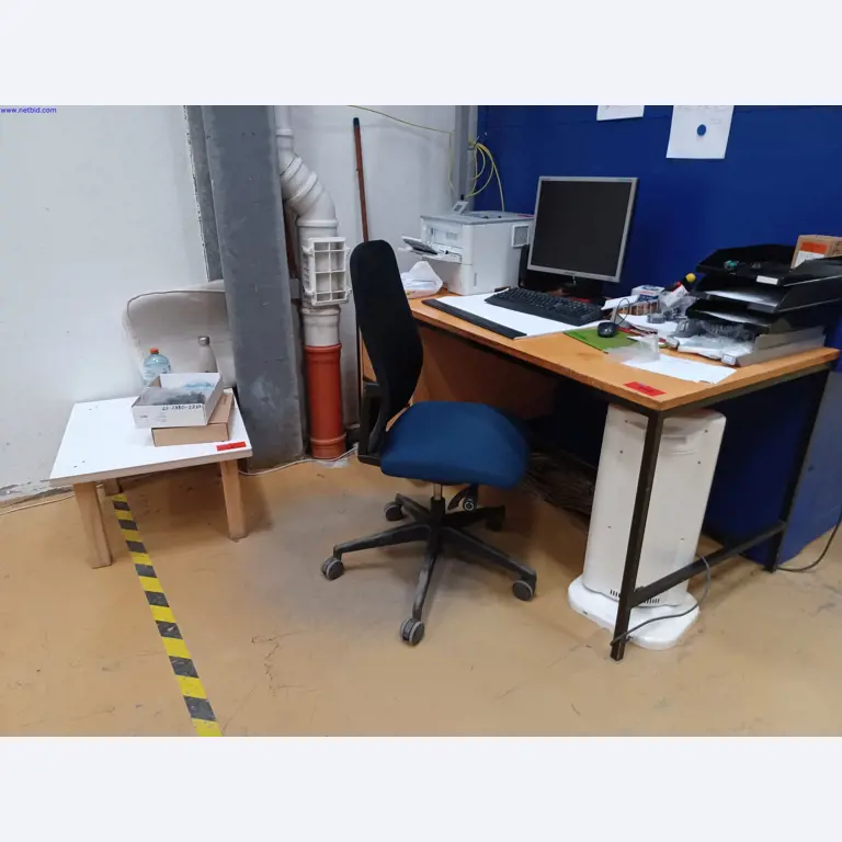 Machines of a lighting manufacturer for metalworking with accessories, continuous painting system, high-bay racking, industrial trucks, vehicles, IT and office equipment-1