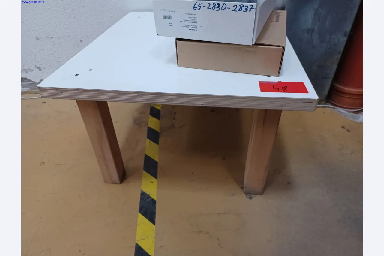 Machines of a lighting manufacturer for metalworking with accessories, continuous painting system, high-bay racking, industrial trucks, vehicles, IT and office equipment-4