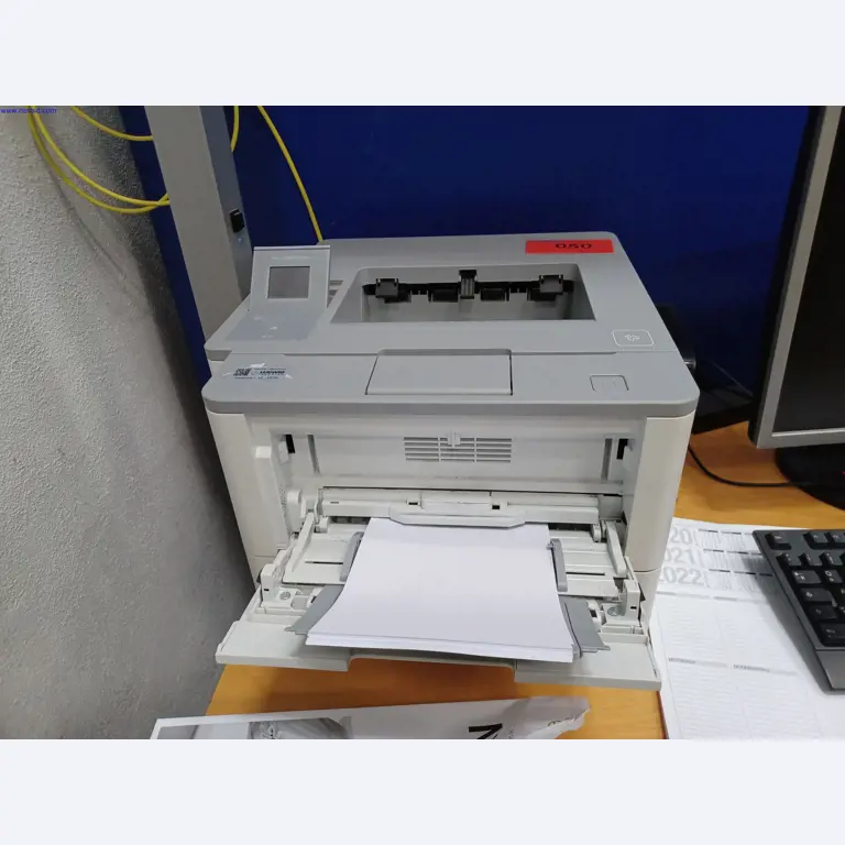 Machines of a lighting manufacturer for metalworking with accessories, continuous painting system, high-bay racking, industrial trucks, vehicles, IT and office equipment-1