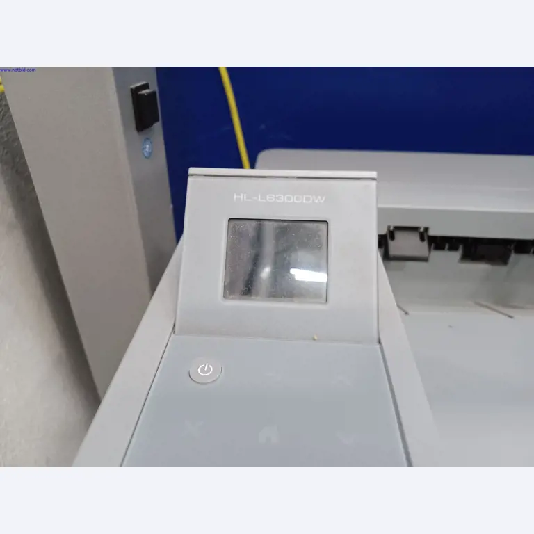 Machines of a lighting manufacturer for metalworking with accessories, continuous painting system, high-bay racking, industrial trucks, vehicles, IT and office equipment-3