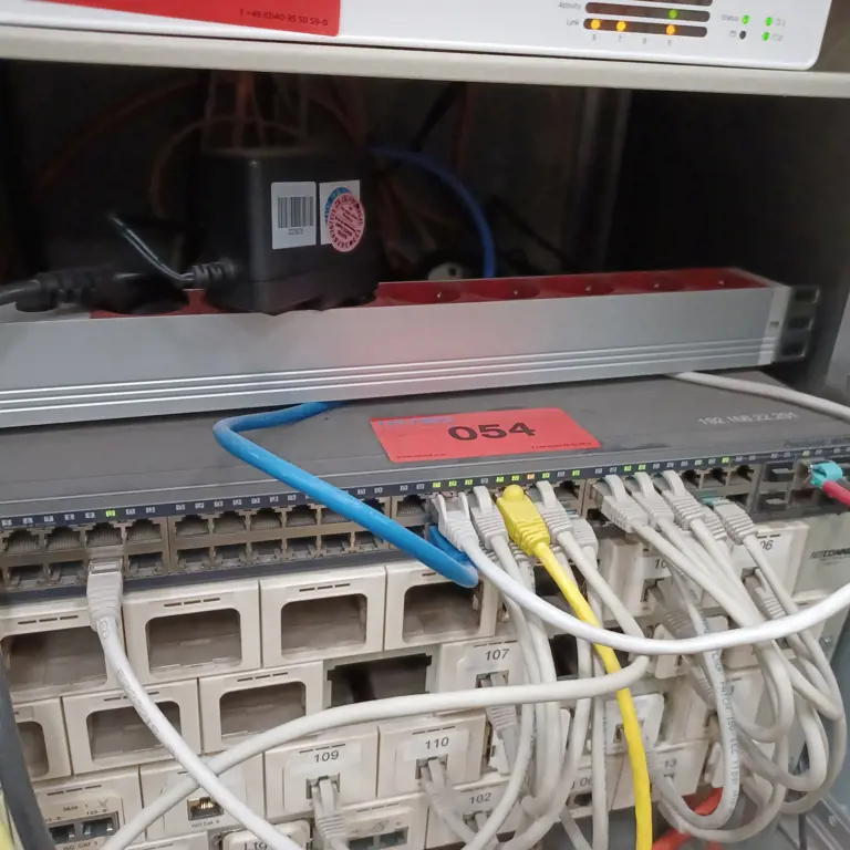 Switch Netgear GS752