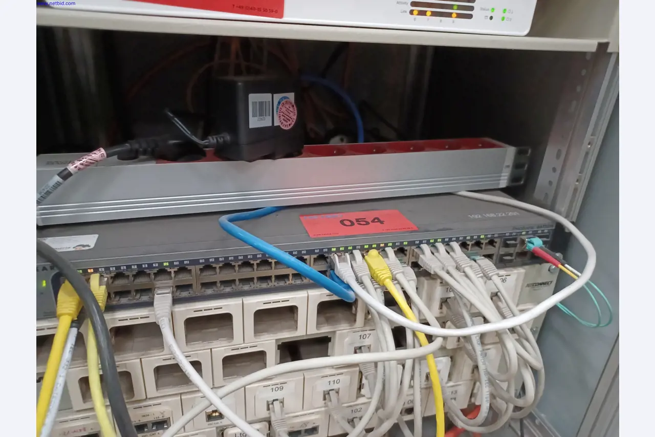 Machines of a lighting manufacturer for metalworking with accessories, continuous painting system, high-bay racking, industrial trucks, vehicles, IT and office equipment-1