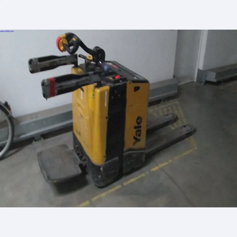 Machines of a lighting manufacturer for metalworking with accessories, continuous painting system, high-bay racking, industrial trucks, vehicles, IT and office equipment-2