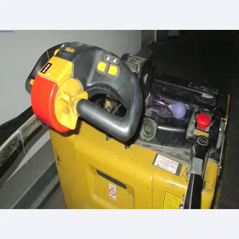 Machines of a lighting manufacturer for metalworking with accessories, continuous painting system, high-bay racking, industrial trucks, vehicles, IT and office equipment-4