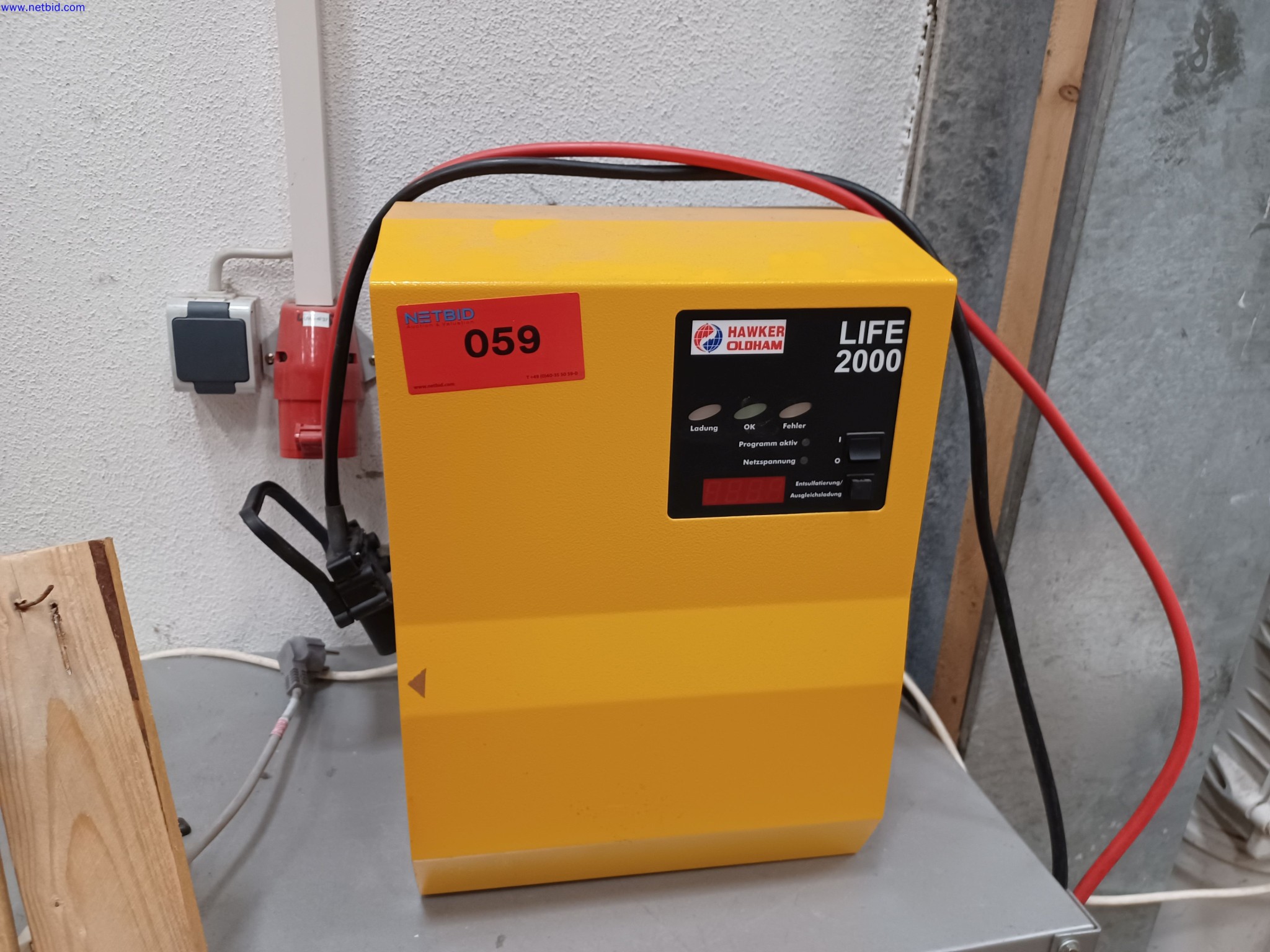 Machines of a lighting manufacturer for metalworking with accessories, continuous painting system, high-bay racking, industrial trucks, vehicles, IT and office equipment-1