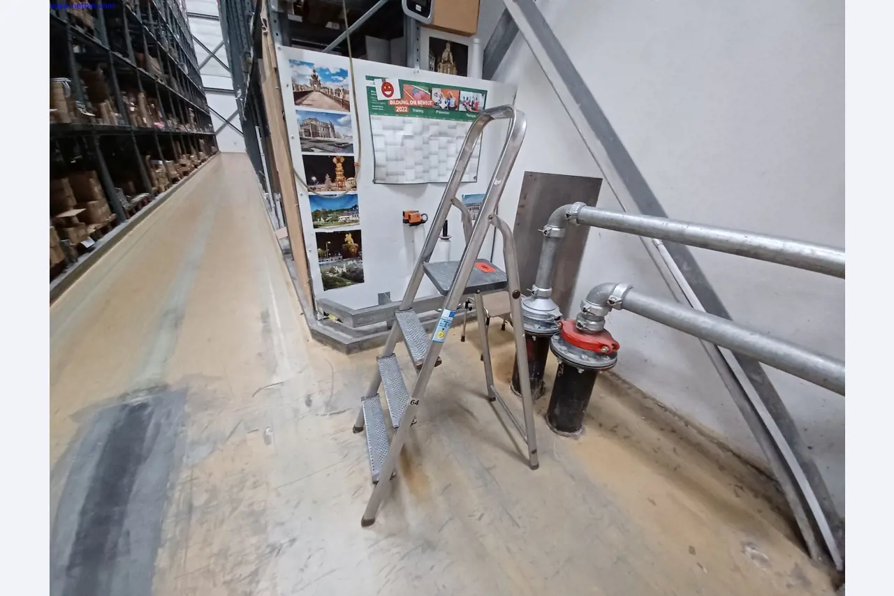 Machines of a lighting manufacturer for metalworking with accessories, continuous painting system, high-bay racking, industrial trucks, vehicles, IT and office equipment-2