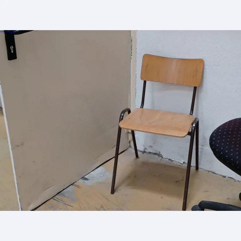 Machines of a lighting manufacturer for metalworking with accessories, continuous painting system, high-bay racking, industrial trucks, vehicles, IT and office equipment-3