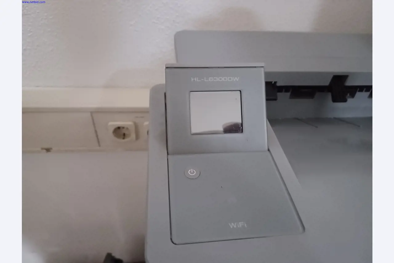 Machines of a lighting manufacturer for metalworking with accessories, continuous painting system, high-bay racking, industrial trucks, vehicles, IT and office equipment-2