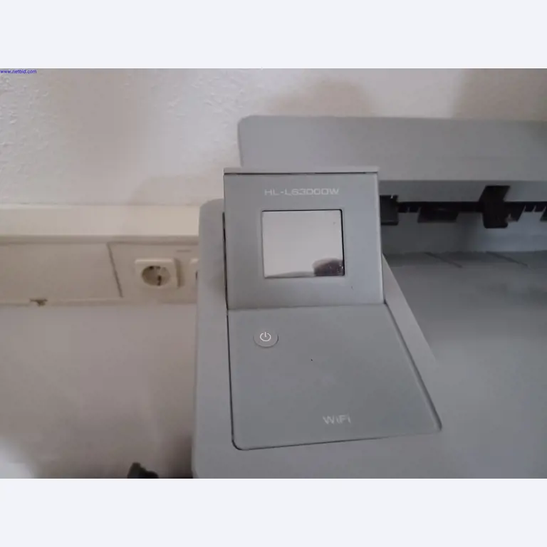 Machines of a lighting manufacturer for metalworking with accessories, continuous painting system, high-bay racking, industrial trucks, vehicles, IT and office equipment-2