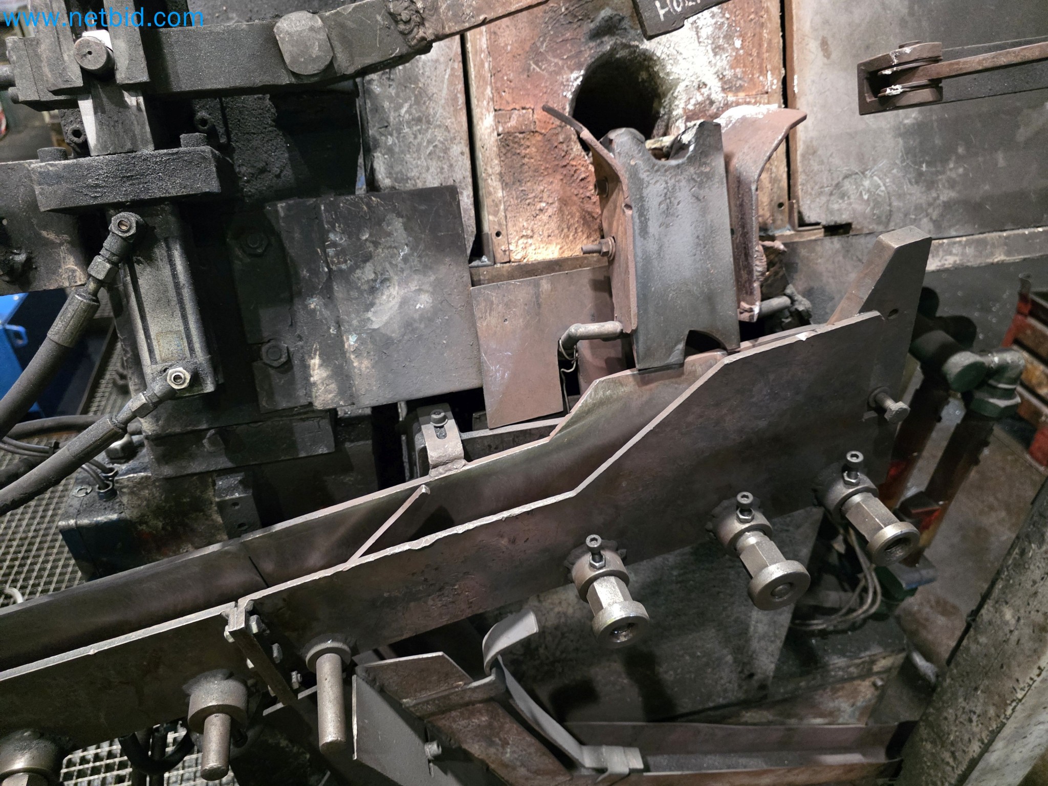 Maszyny od producenta komponentów łożyskowych-21