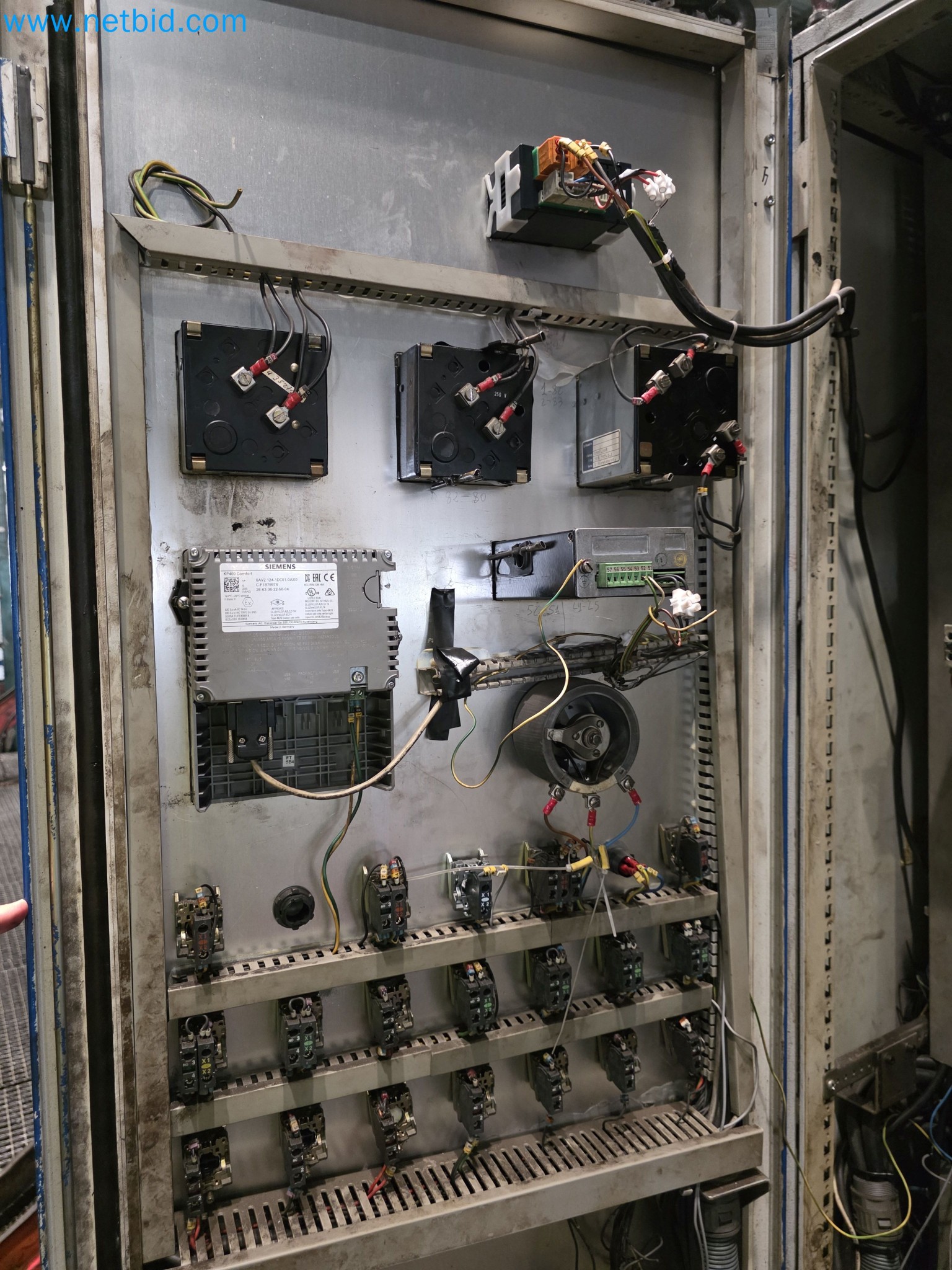 Maszyny od producenta komponentów łożyskowych-51