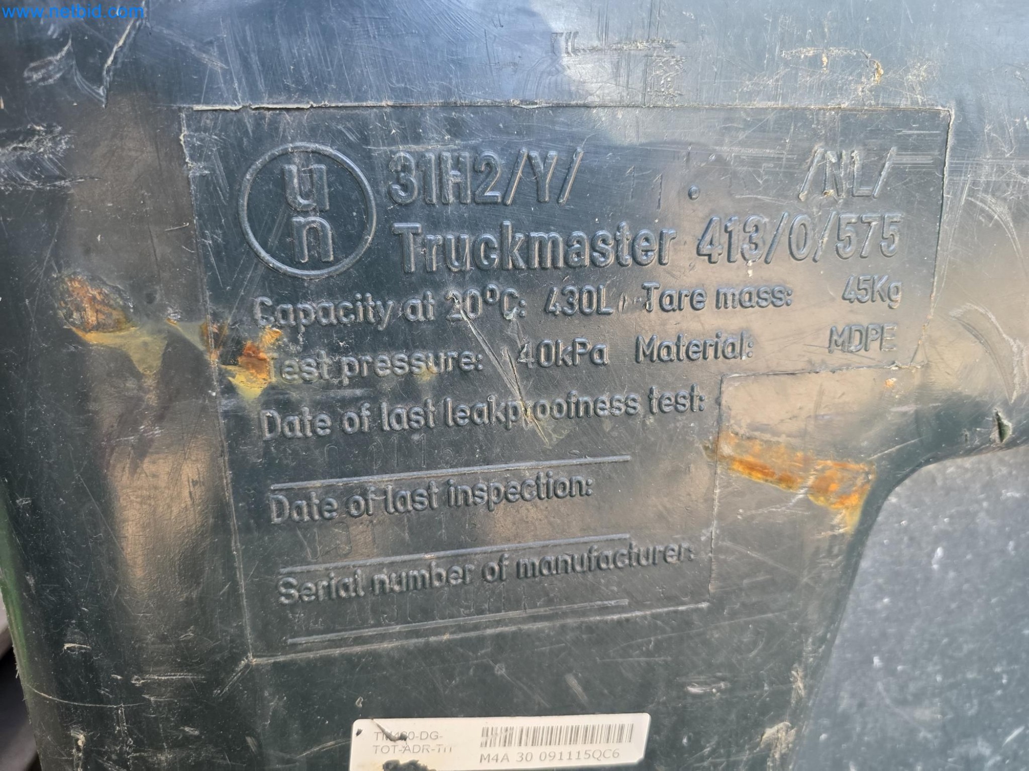 Maschinen und Fahrzeuge eines Bau- und Rodungsbetriebes-4