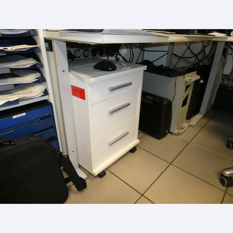 Stroje z oblasti CNC výroby a strojírenství-4