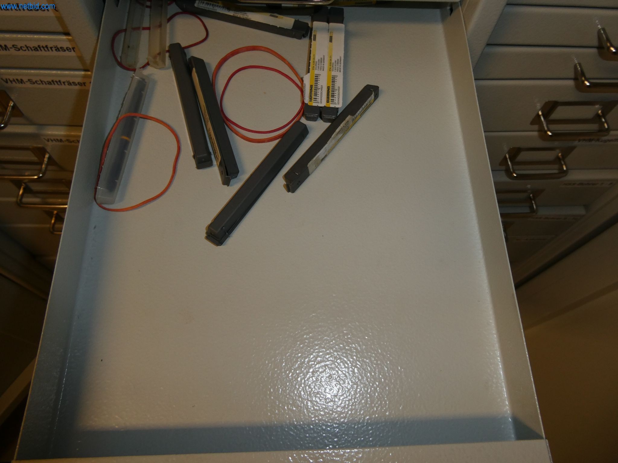 Machines du secteur de la fabrication CNC et de la construction mécanique-4