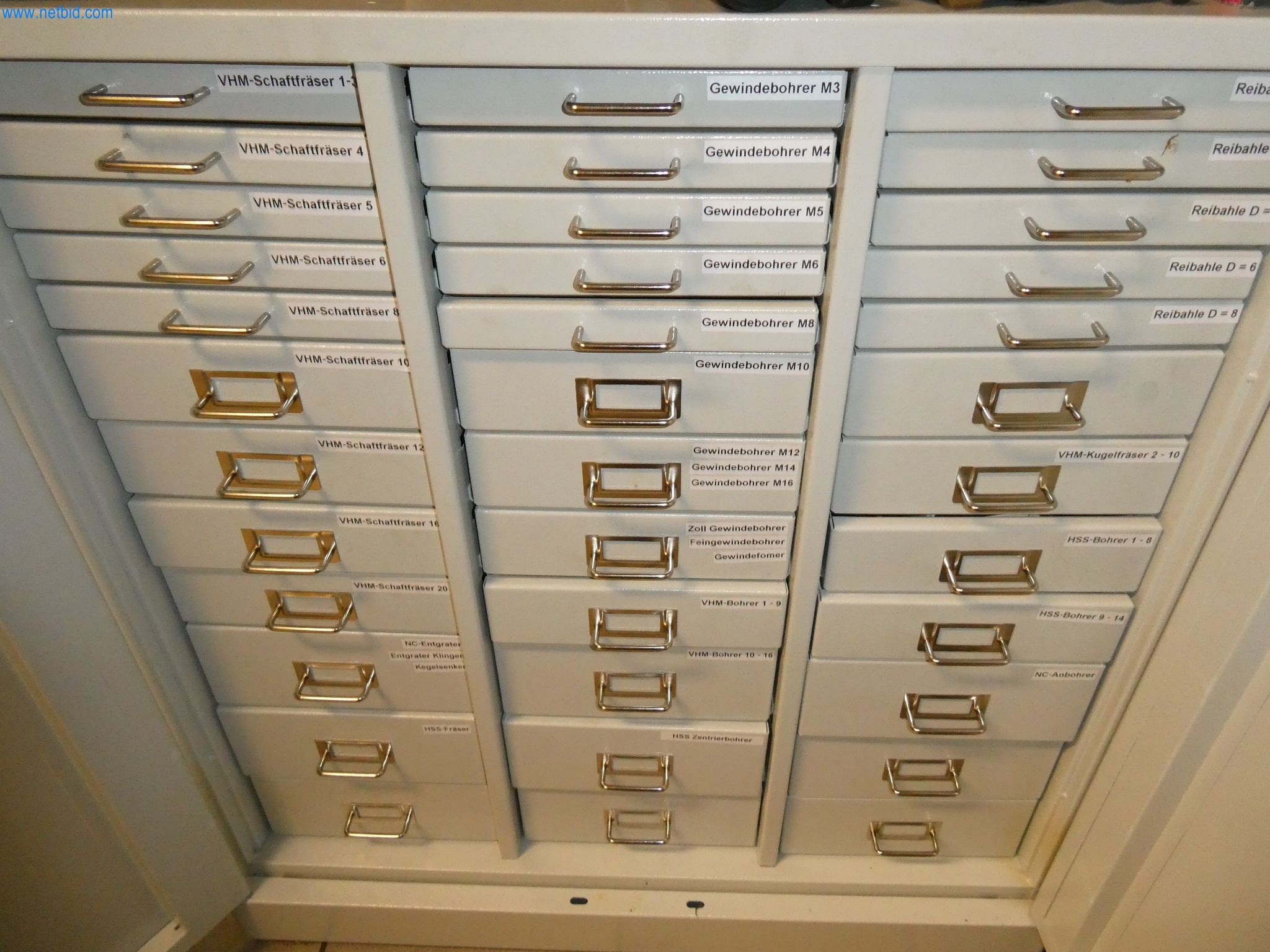 Machines du secteur de la fabrication CNC et de la construction mécanique-6