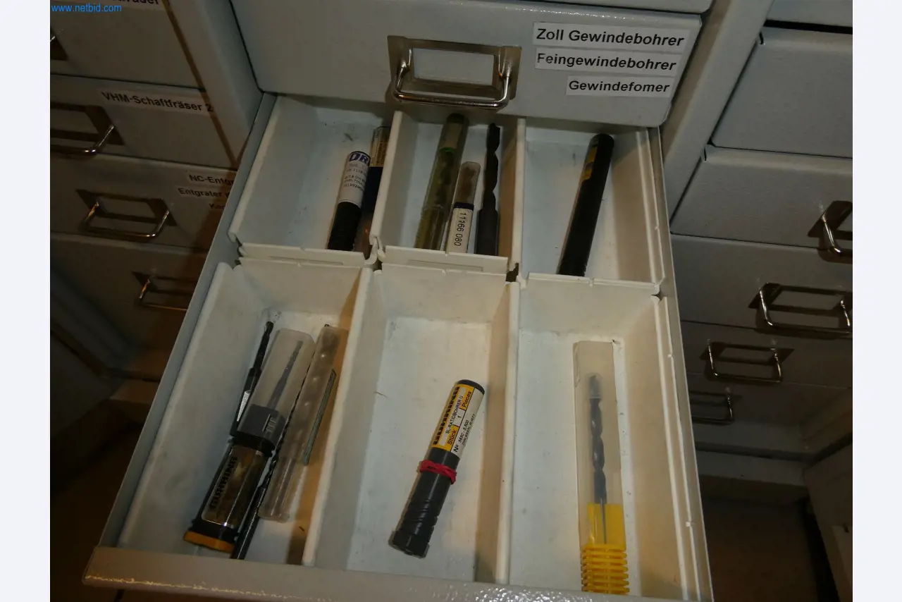 Machines du secteur de la fabrication CNC et de la construction mécanique-7