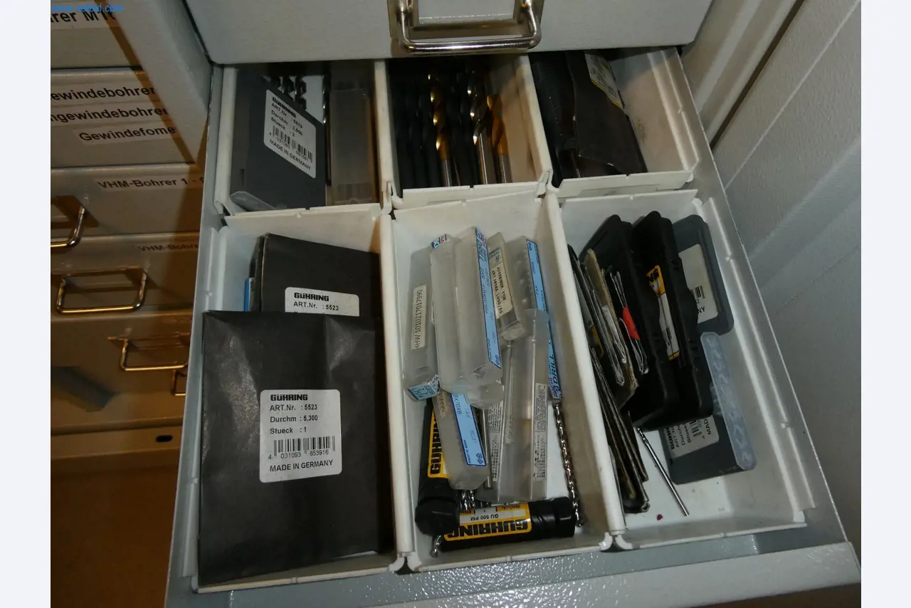 Machines du secteur de la fabrication CNC et de la construction mécanique-9