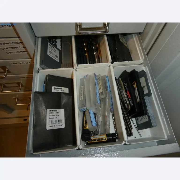 Machines du secteur de la fabrication CNC et de la construction mécanique-9