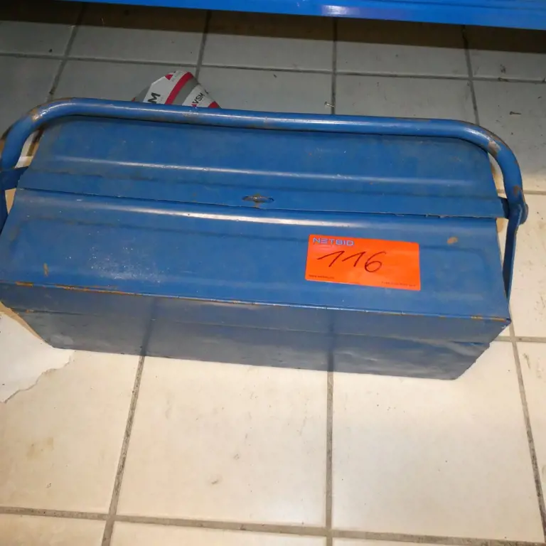 2 Metalowe półki