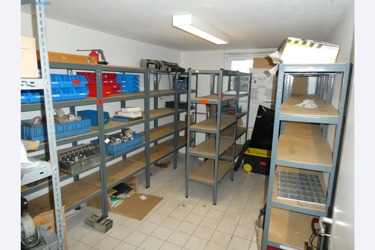 Máquinas del ámbito de la fabricación CNC y la ingeniería mecánica-3