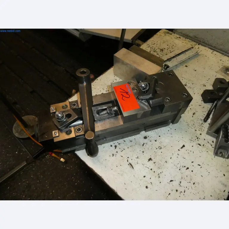 Machines op het gebied van CNC-productie en machinebouw-2