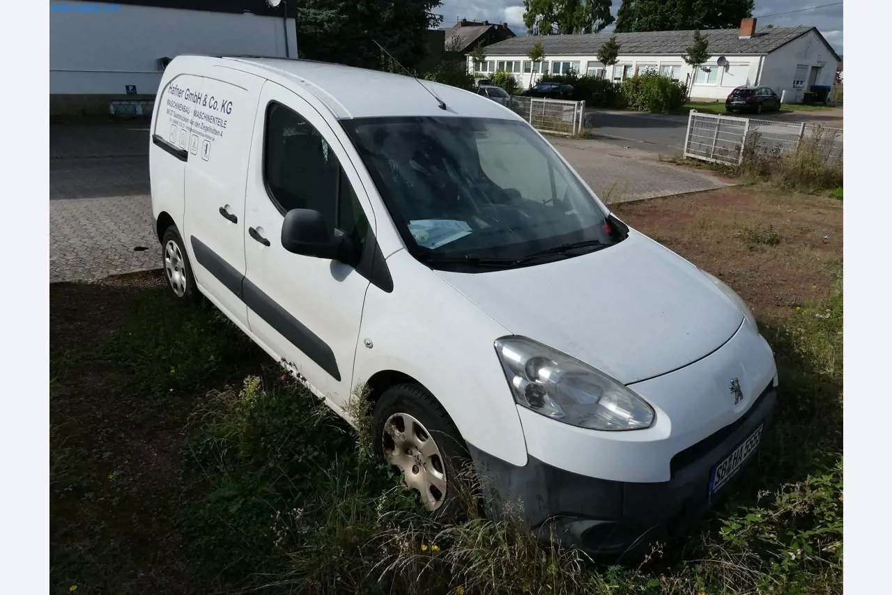 Machines from the field of CNC manufacturing and mechanical engineering-4