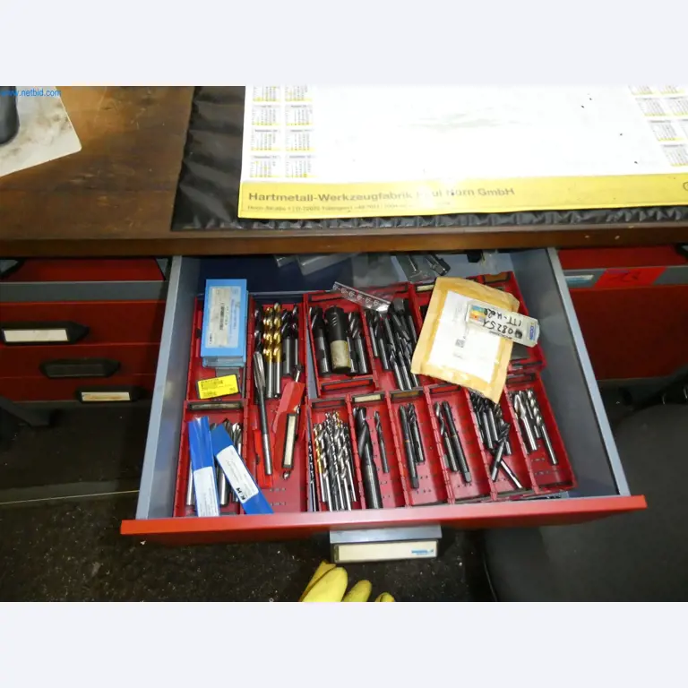 Machines op het gebied van CNC-productie en machinebouw-9