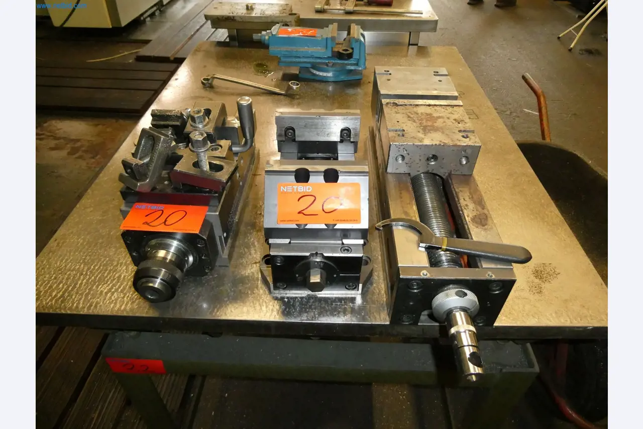 Máquinas del ámbito de la fabricación CNC y la ingeniería mecánica-1