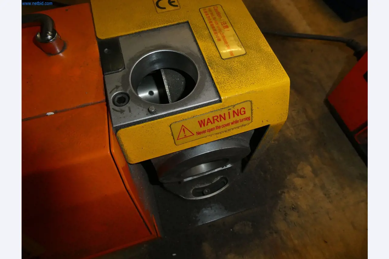 Máquinas del ámbito de la fabricación CNC y la ingeniería mecánica-12