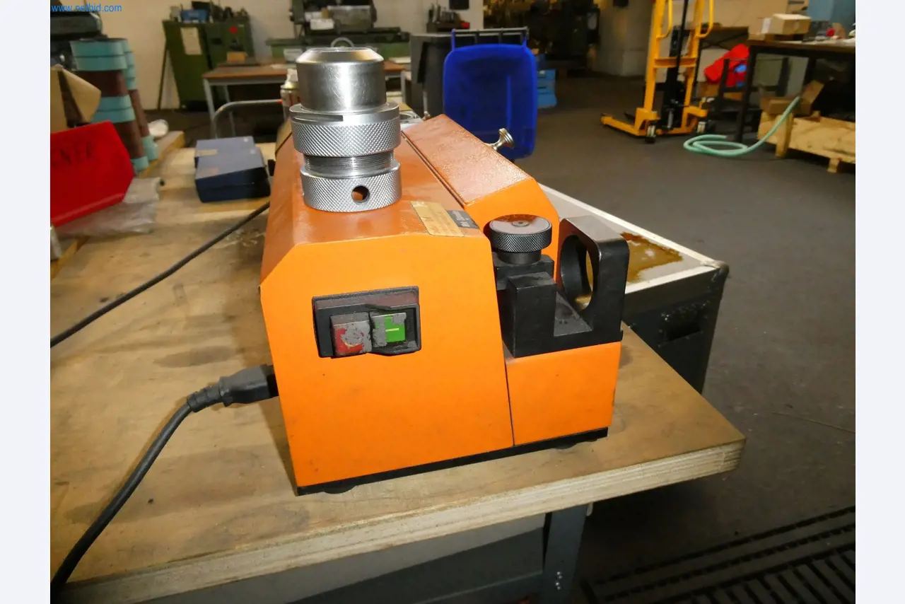 Máquinas del ámbito de la fabricación CNC y la ingeniería mecánica-5