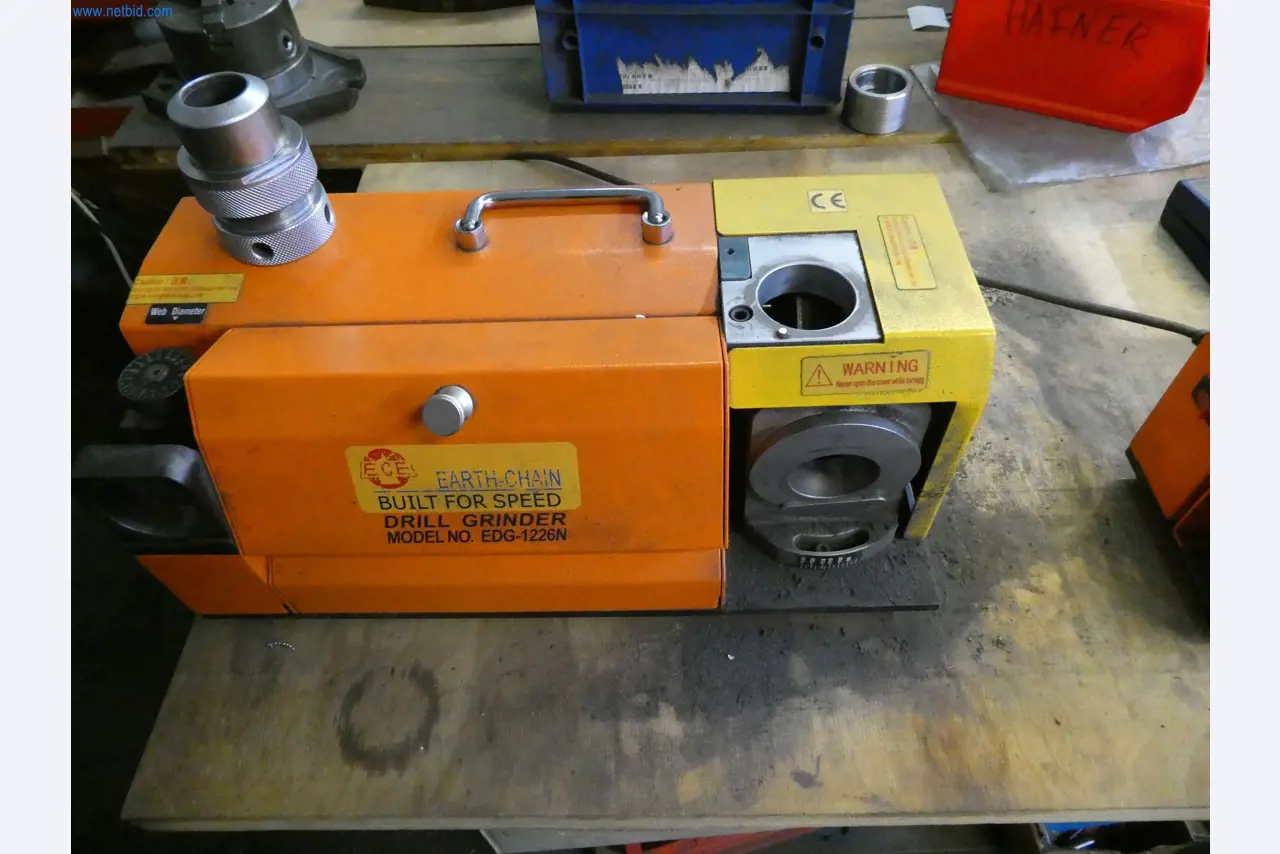 Máquinas del ámbito de la fabricación CNC y la ingeniería mecánica-8