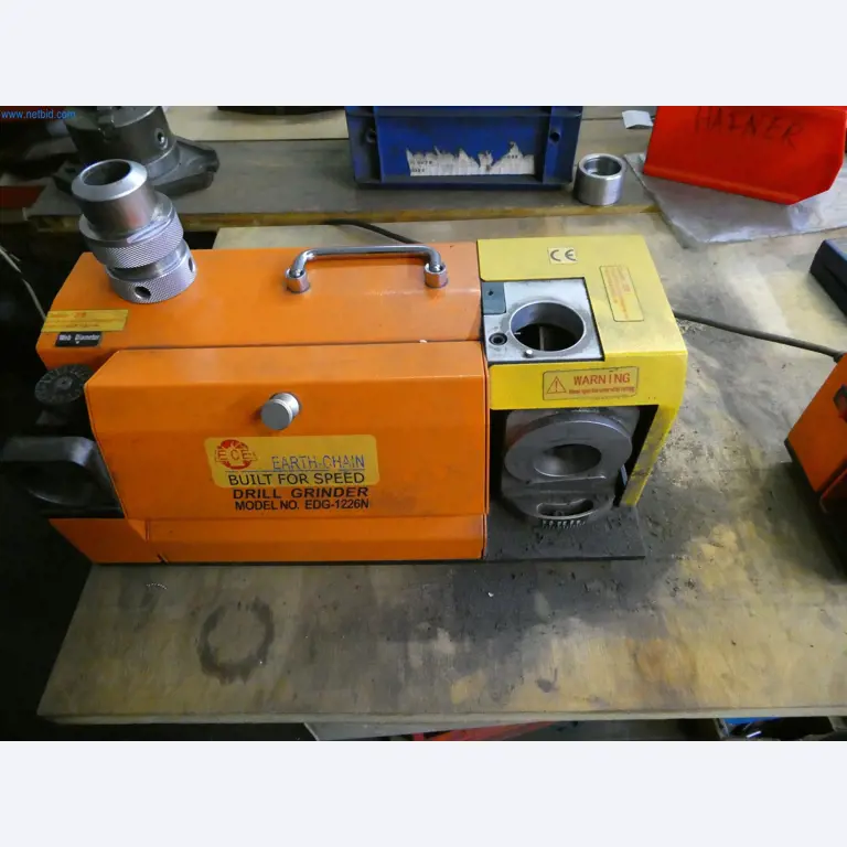 Máquinas del ámbito de la fabricación CNC y la ingeniería mecánica-8