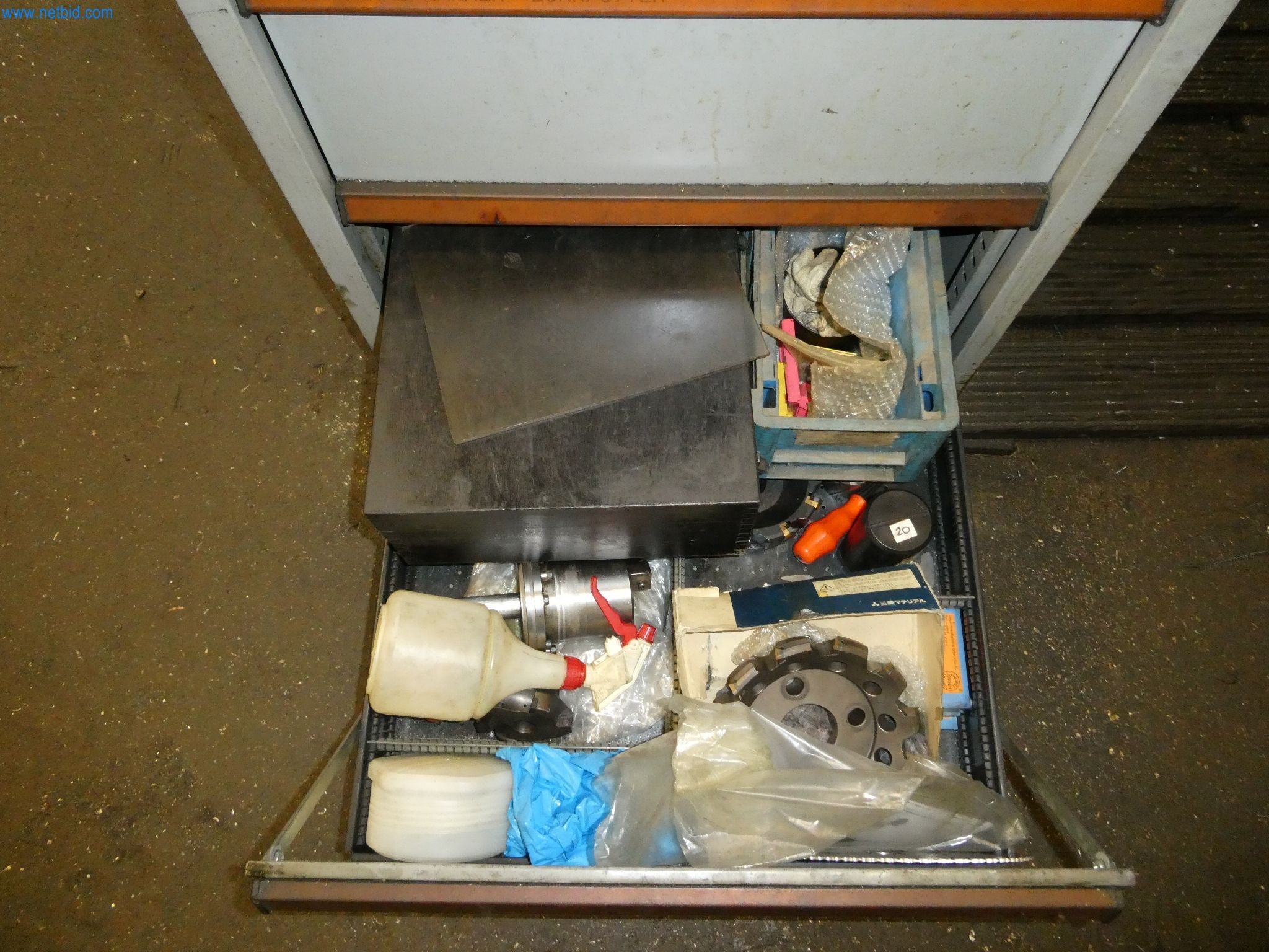 Maszyny z zakresu produkcji CNC i inżynierii mechanicznej-15