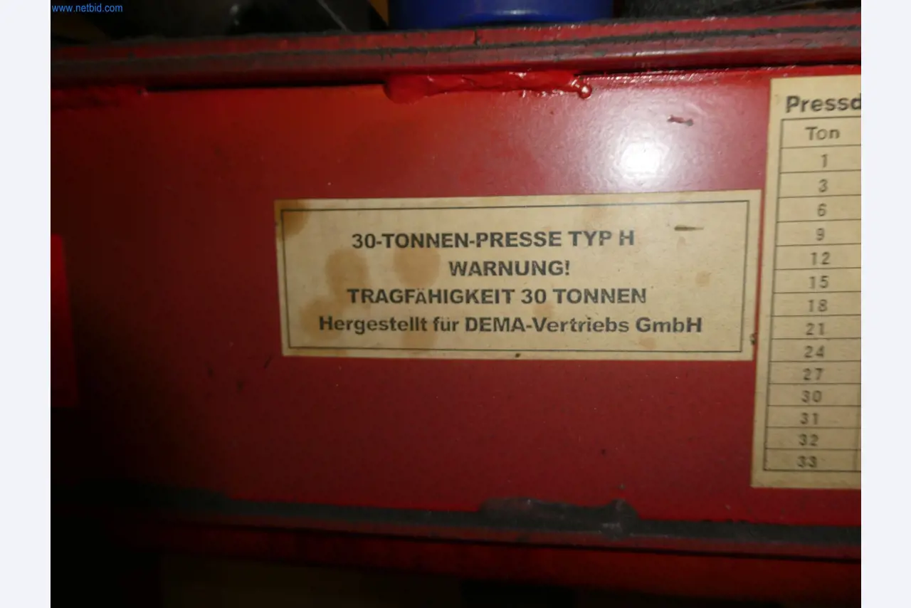 Máquinas del ámbito de la fabricación CNC y la ingeniería mecánica-4