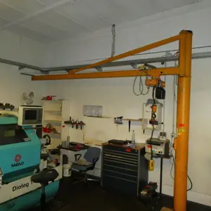 Pillar jib crane Jungheinrich PS2,5-4,0