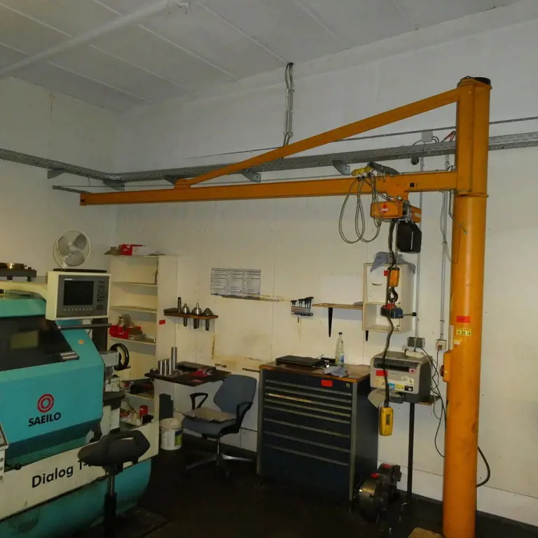 Pillar jib crane Jungheinrich PS2,5-4,0
