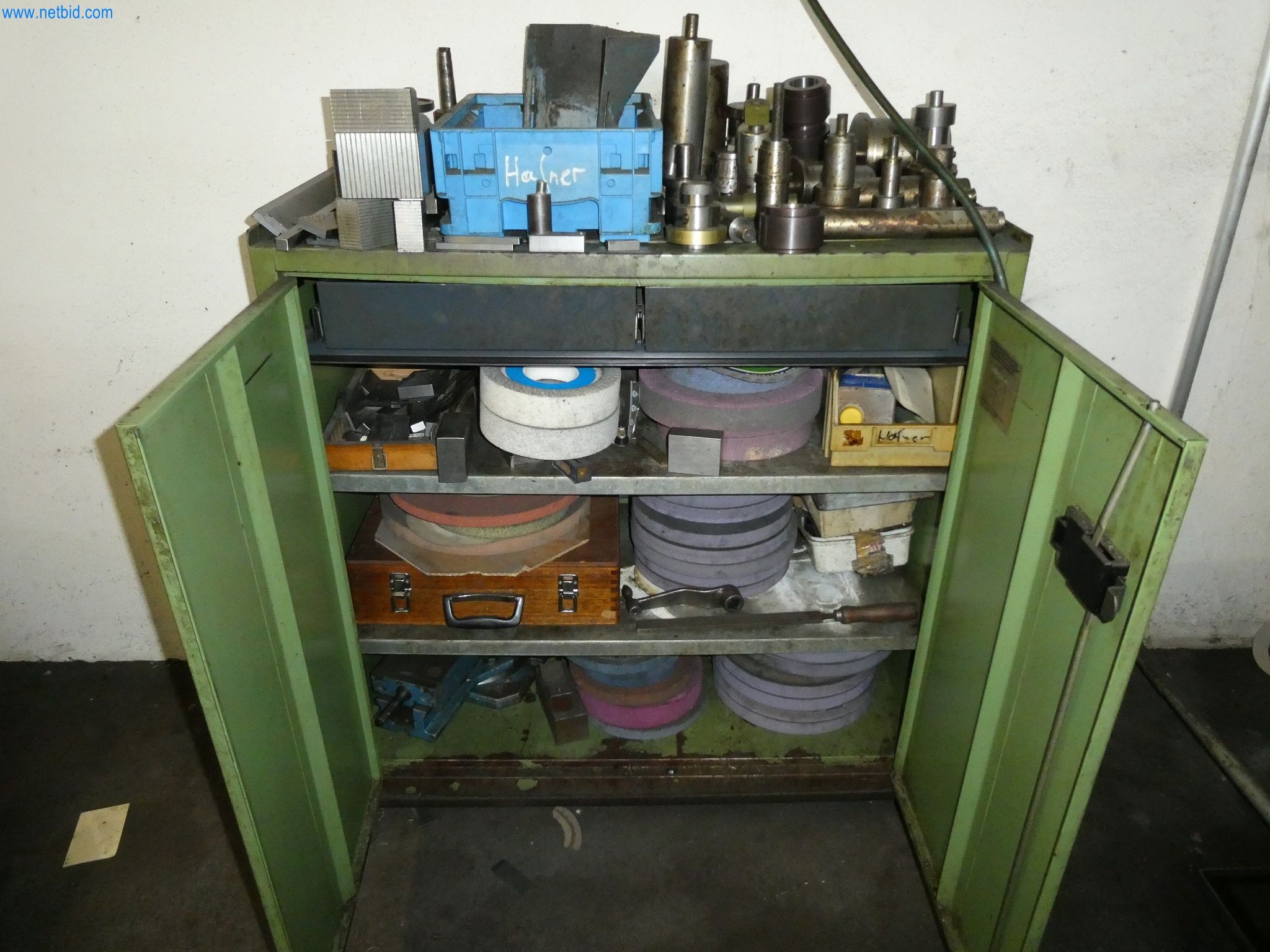 Maschinen aus dem Bereich CNC-Fertigung und Maschinenbau -9