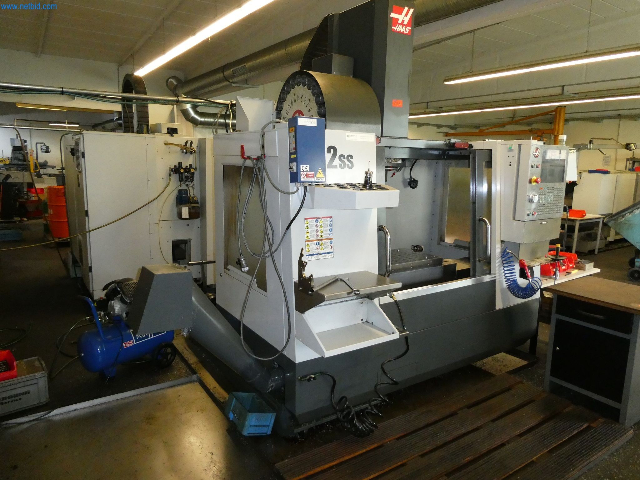 Máquinas do sector do fabrico CNC e da construção mecânica-10