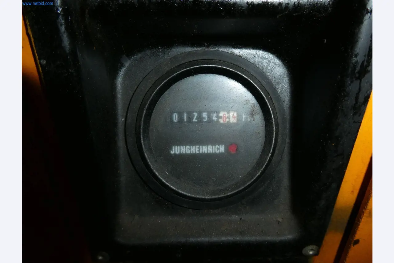 Stroje z oblasti CNC výroby a strojírenství-2