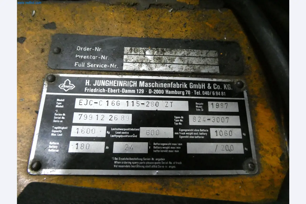 Stroje z oblasti CNC výroby a strojírenství-4