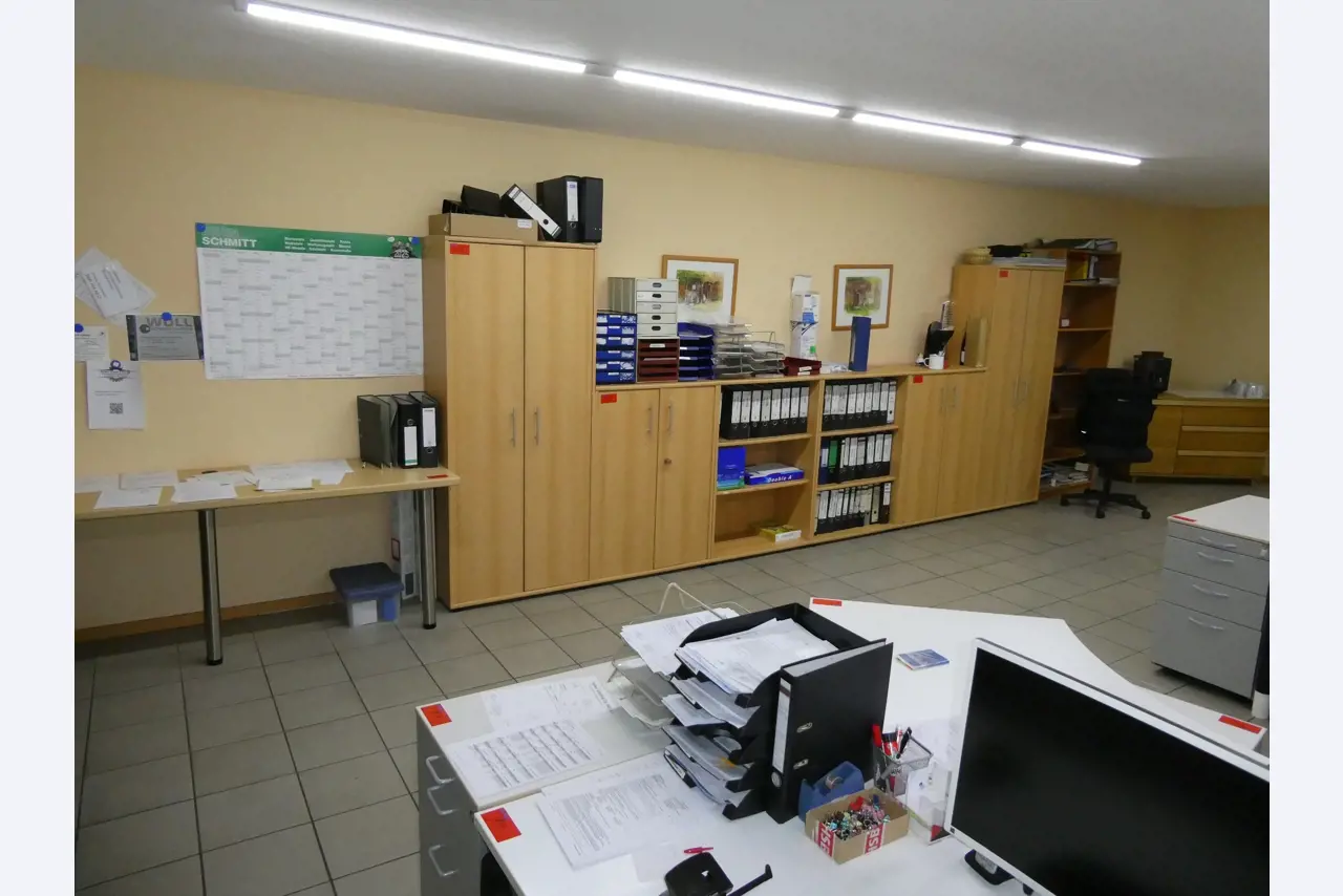 Máquinas del ámbito de la fabricación CNC y la ingeniería mecánica-8