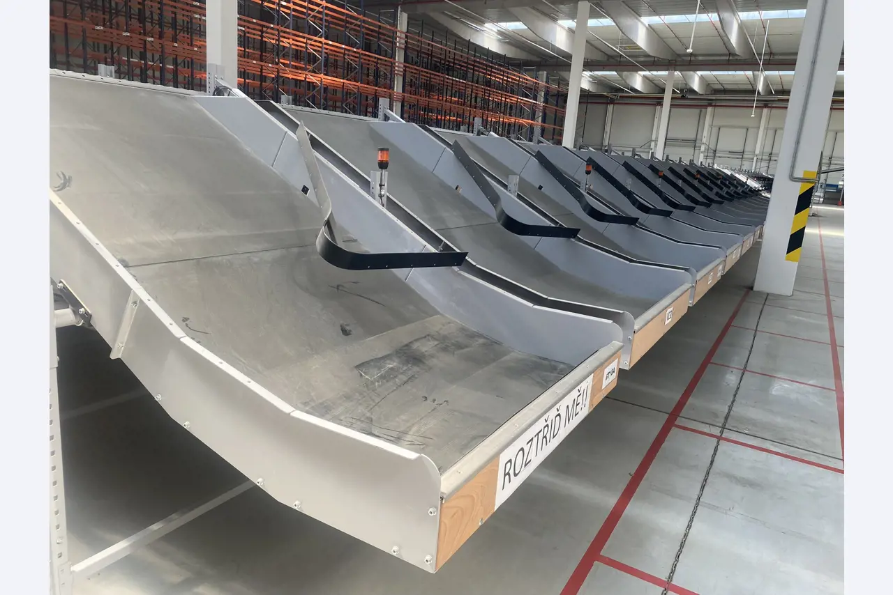 Modulare Förderstrecken, Regalsysteme, Transportförderer, Gabelstapler-2