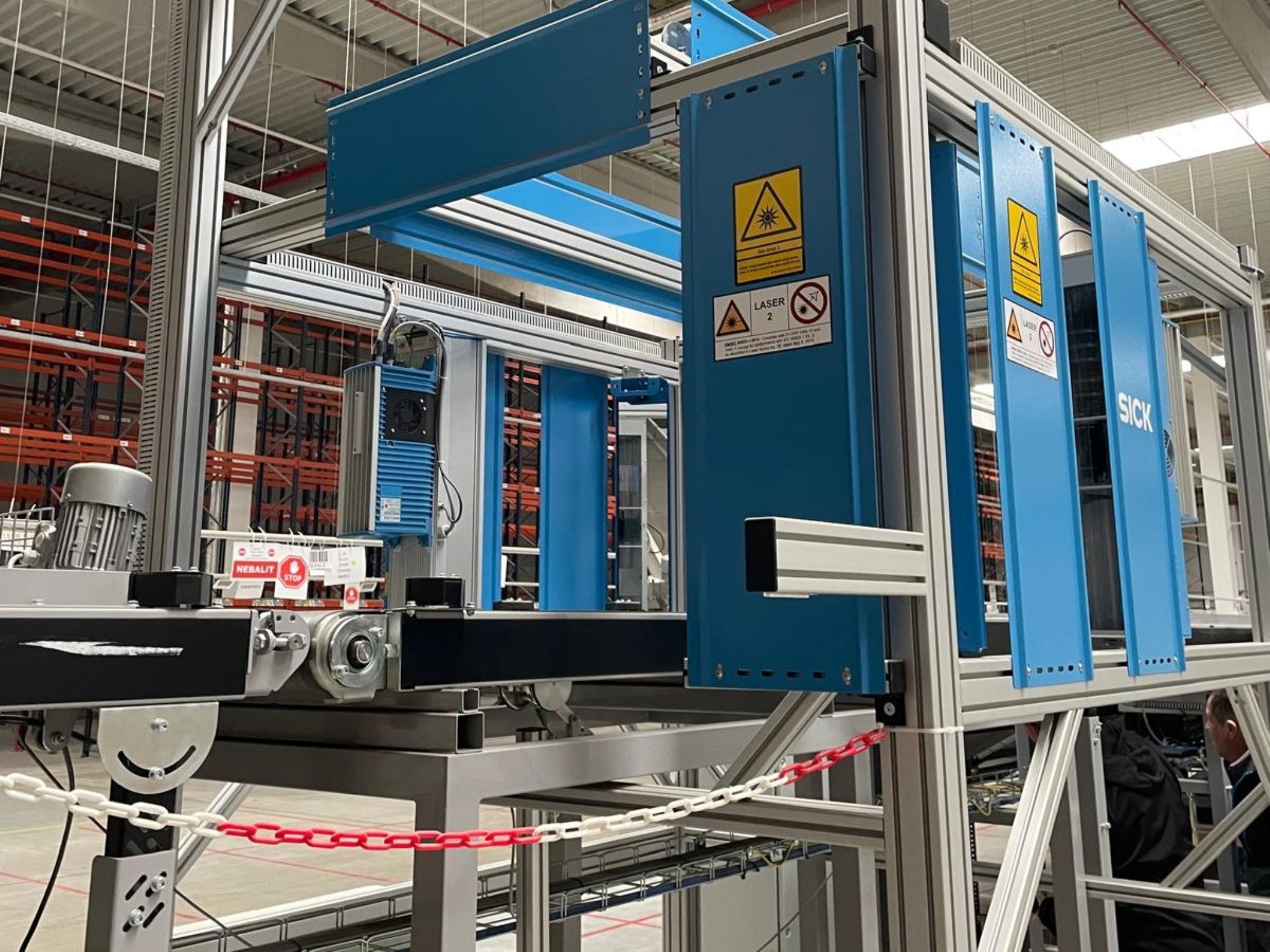 Dopravníková linka pro velkoobjemový výdej balíku-12